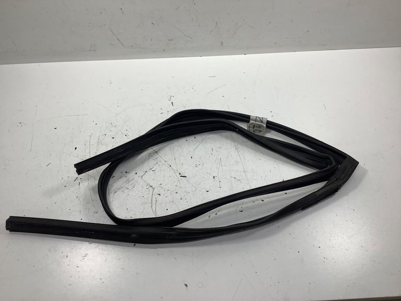 011-016 Honda CR-Z Left Door Channel Molding 72275-SZT-003 OEM