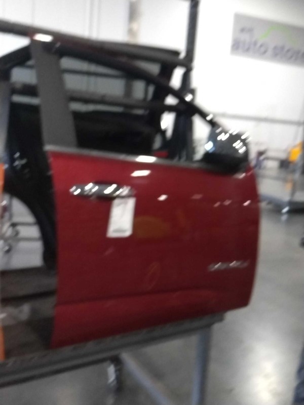 2017 GMC Canyon Right Front Door Red 499627 Used 84000 Miles