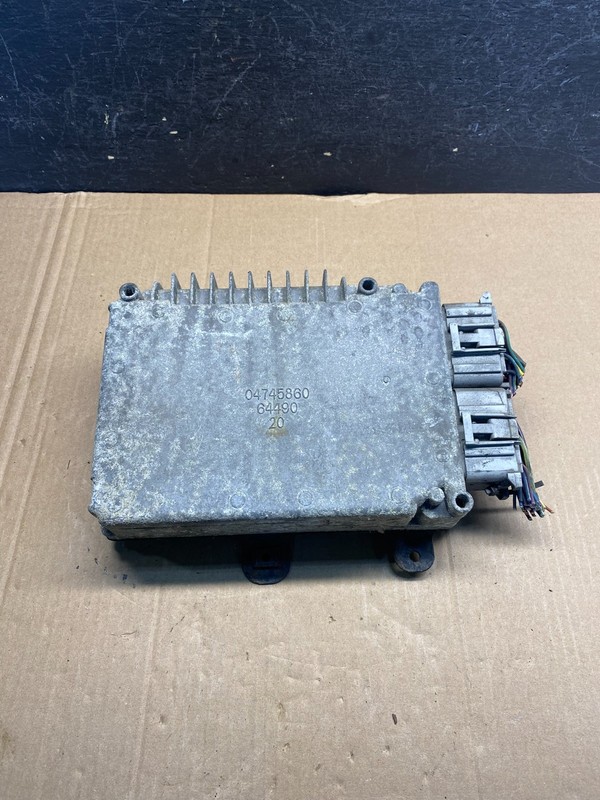 2003 Dodge Caravan Engine Control Unit Module ECM ECU AE7524 DG