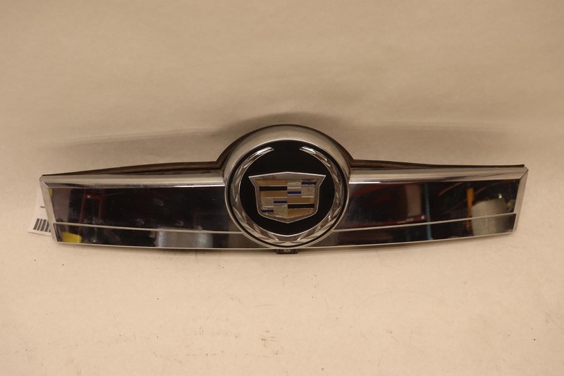 2009-2014 CADILLAC ESCALADE ESV LIFTGATE TRUNK FINISH MOLDING W/ CAMERA OEM
