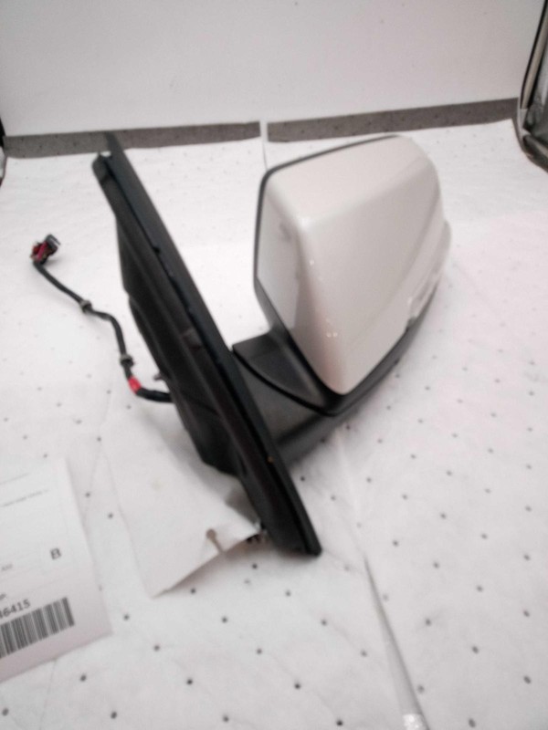 2023 GMC Acadia Left Door Mirror Assembly White OEM 690649 116K Miles