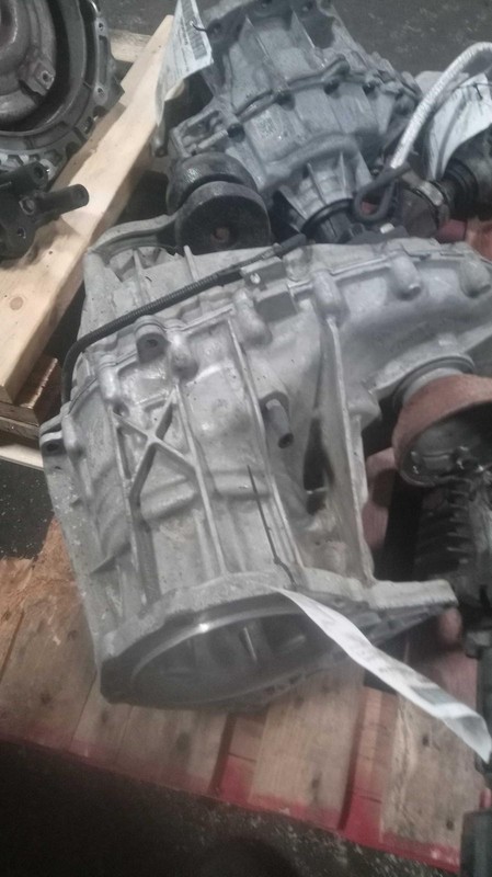 2020 Ford Expedition Transfer Case Assembly OEM 77K Miles Grey JL147A195CA