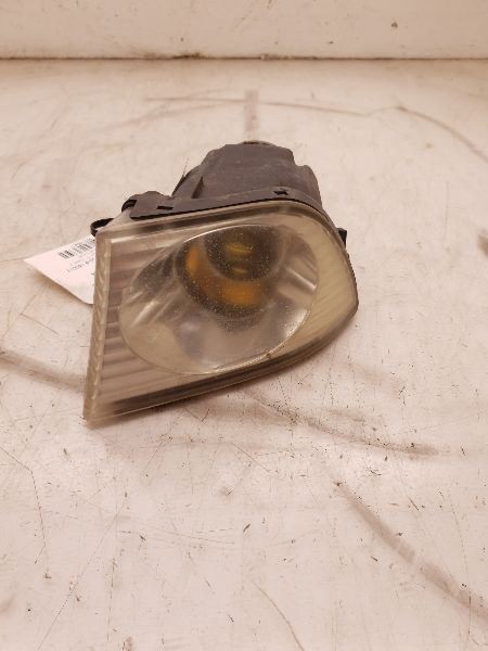Passenger Corner Fog Light Sedan Yellow Fits 01-03 LEXUS IS300 81211-53021