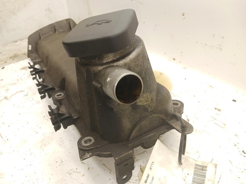 12 VOLKSWAGEN JETTA 2.0L Valve Cover CBPA OEM