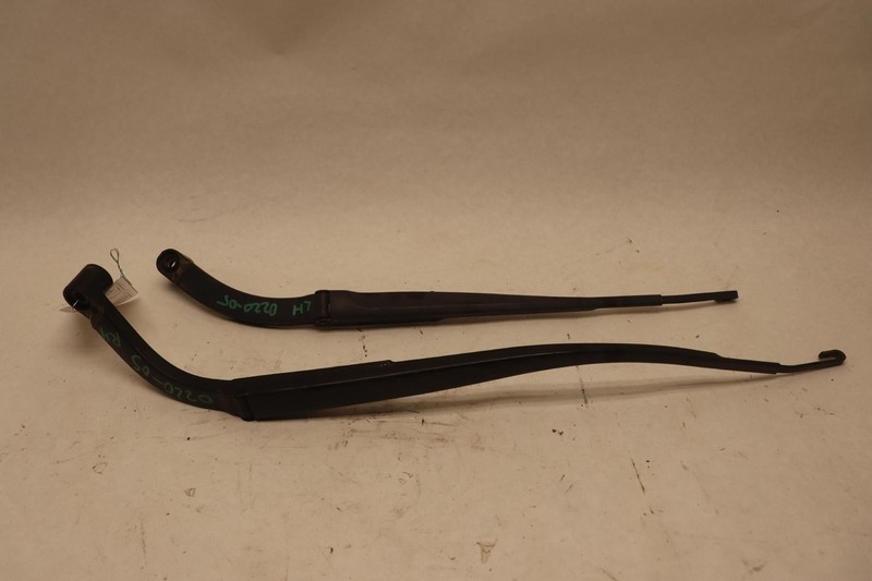 2013-2020 NISSAN PATHFINDER FRONT LEFT & RIGHT WINDSHIELD WIPER ARM PAIR OEM