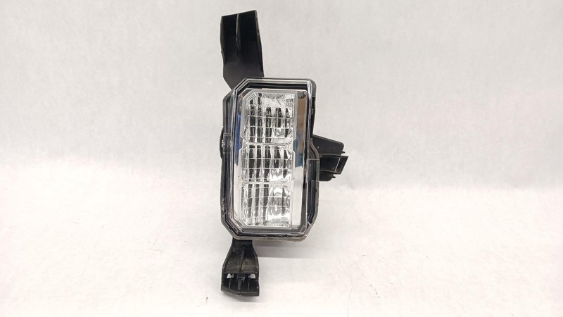 20-'22 SUBARU OUTBACK Right passenger fog light OEM Grade A!