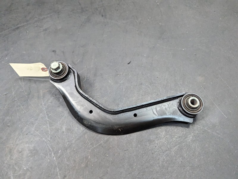 Rear Left Upper Control Arm 2019 Kia Optima 55110-C2100 2016 2017 2018 2020