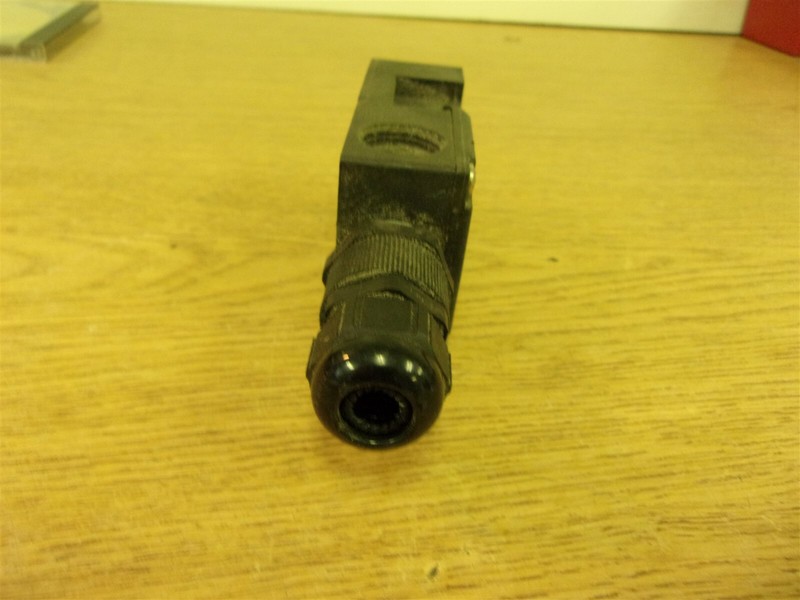 Schmersal AZ16ZURK-M20 Safety Interlock Switch AC-15 Ui 500V Uimp6KU