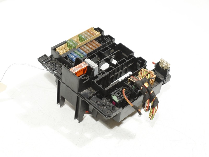 2010-2016 Porsche Panamera 970 Under Dash Cabin Relay Fuse Box 97061034900 OEM