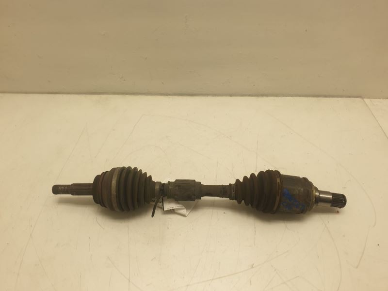 01-05 TOYOTA RAV4 FWD AT DRIVER SIDE FRONT AXLE SHAFT