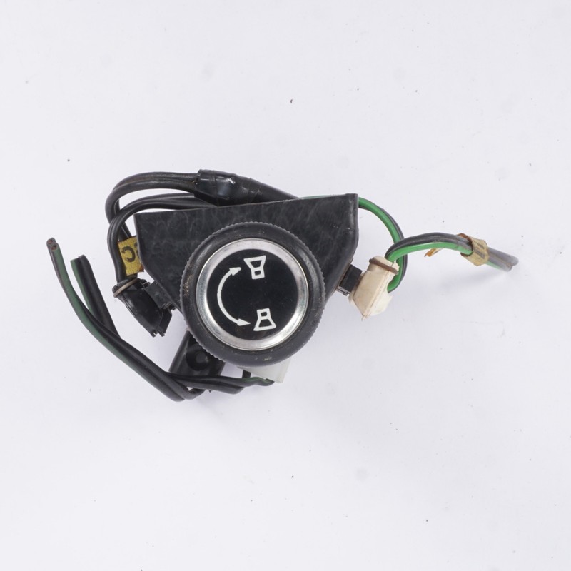 MERCEDES BENZ R107, W116 EARLY CONSOLE SPEAKER BALANCE SWITCH0821MB063