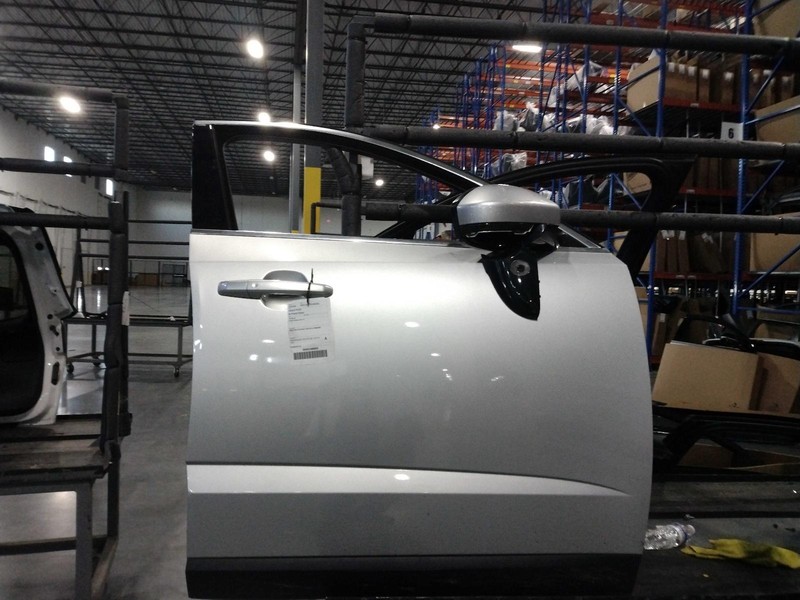 2019 Jaguar E-PACE Right Front Door Silver OEM 668212, 122K Miles