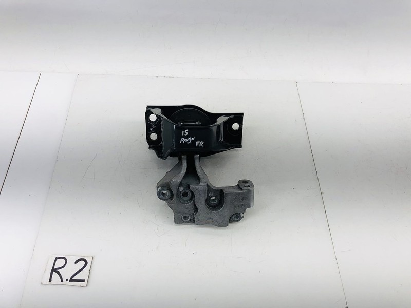 08-15 NISSAN ROGUE 2.5L AWD RIGHT SIDE ENGINE MOUNT SUPPORT BRACKET OEM