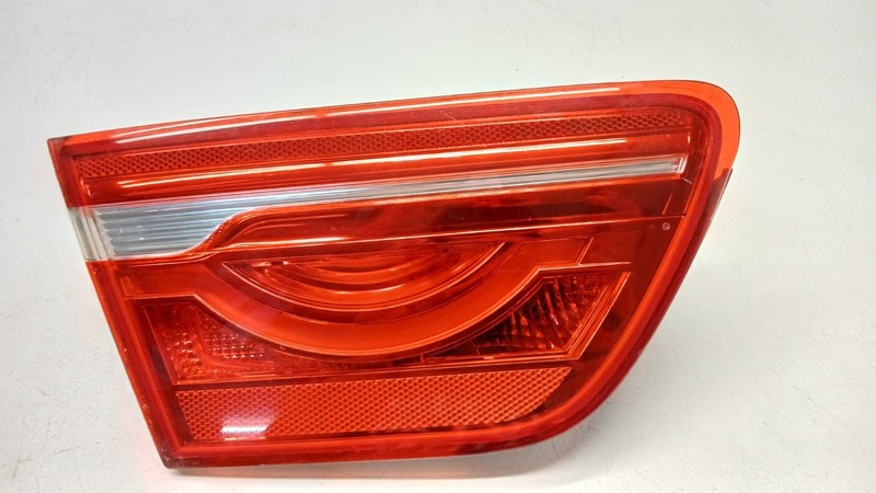 17-19 JAGUAR X760 XE INNER TRUNK MOUNTED TAIL LIGHT LAMP LEFT DRIVER OEM 090324B
