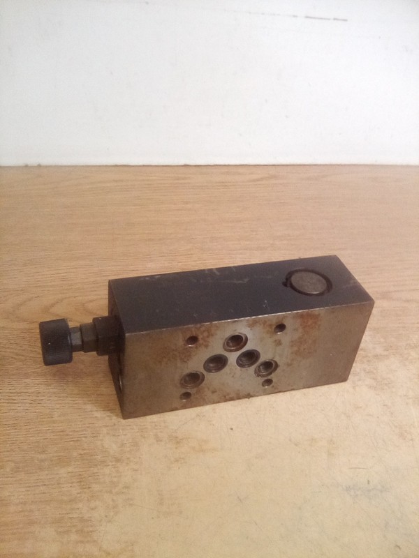 Parker PRM3 PAM-20FB Hydraulic Valve "RUSTY"