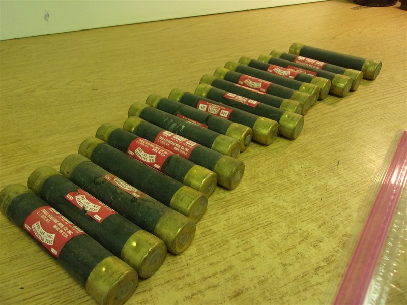 Eagle 656 40A 600V Fuses, Lot of 17 *FREE SHIPPING*