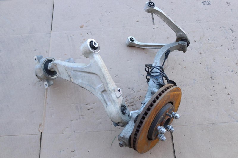 2009-2013 INFINITI FX35 FX37 RWD FRONT LEFT SPINDLE KNUCKLE WHEEL HUB ASSY OEM