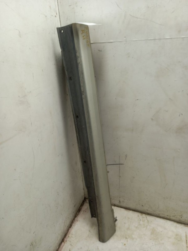 03 LEXUS GS300 PASSENGER RIGHT ROCKER PANEL MOULDING SILVER-1C0