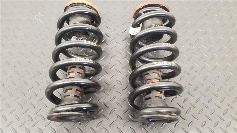 2018-2023 Chevrolet Traverse AWD Rear Coil Springs Pair OEM 23104462