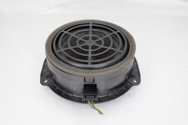 12-18 Audi A6 A7 S6 S7 C7 Rear Left or Right Lower Bose Audio Door Speaker OEM