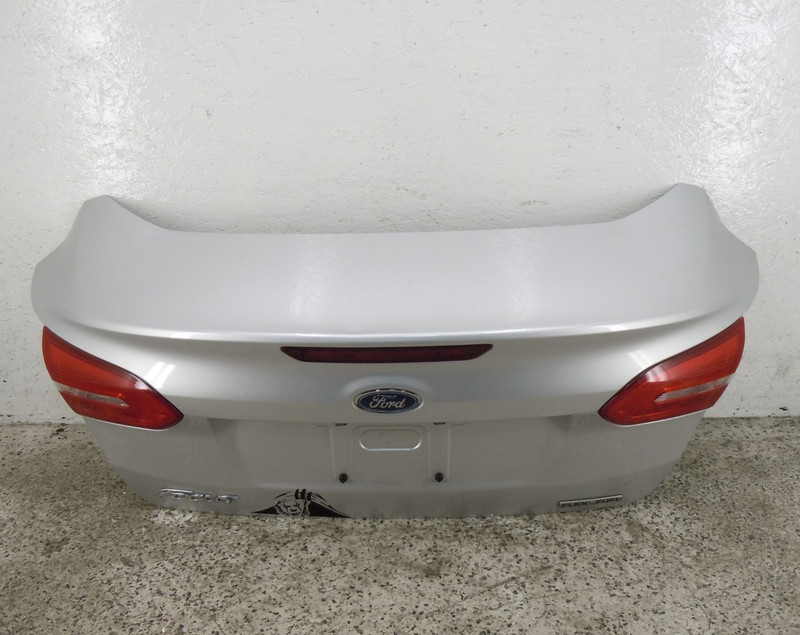 2015-2018 Ford Focus Sedan Rear Trunk Deck Lid W/ Camera W/O Spoiler OEM UX