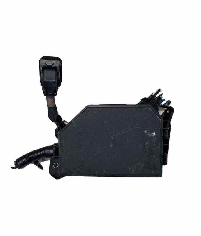 Toyota Corolla fuse box 20 22 engine fuse relay box 2.0L sedan OEM 8266212F90