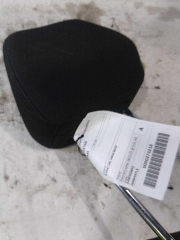 2016 Hyundai Veloster Orange Right Side Headrest 6433436 Used 146k Miles