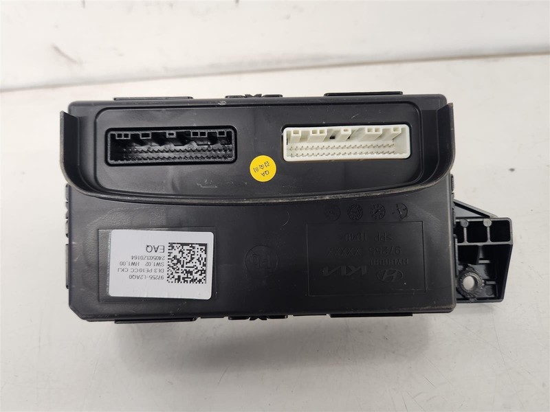 2025 Kia K5 Body Control Module Computer Bcm 97255-L2aq0 97255L2aq0