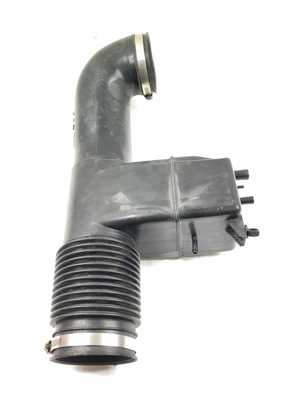 2001 Sequoia Air Intake Tube Part #1788050050