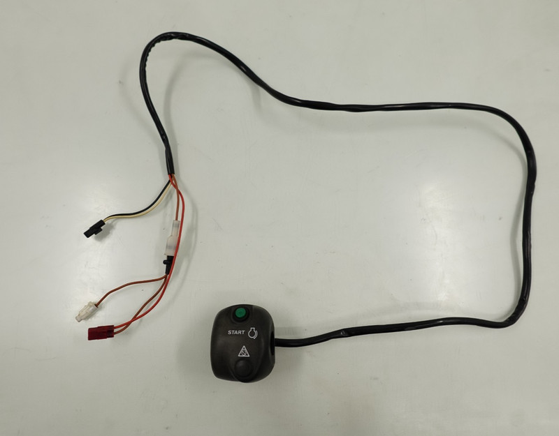 1999-2005 Yamaha XLT 1200 OEM Start / Stop Switch Box F0D-68310-01-00