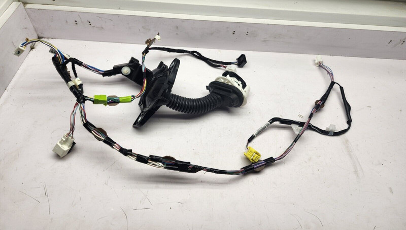2020 2021 TOYOTA COROLLA FRONT DRIVER DOOR WIRING HARNESS PN: 82152-0Zv70 OEM