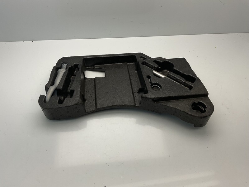 2011-2018 Volkswagen VW Touareg Tool Holder Housing Upper Black 7P0012112 Oem
