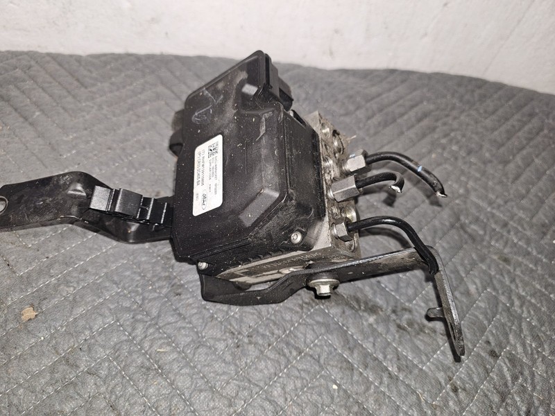 2012 FORD MUSTANG Antilock Brake ABS Module Pump CR332C405BA