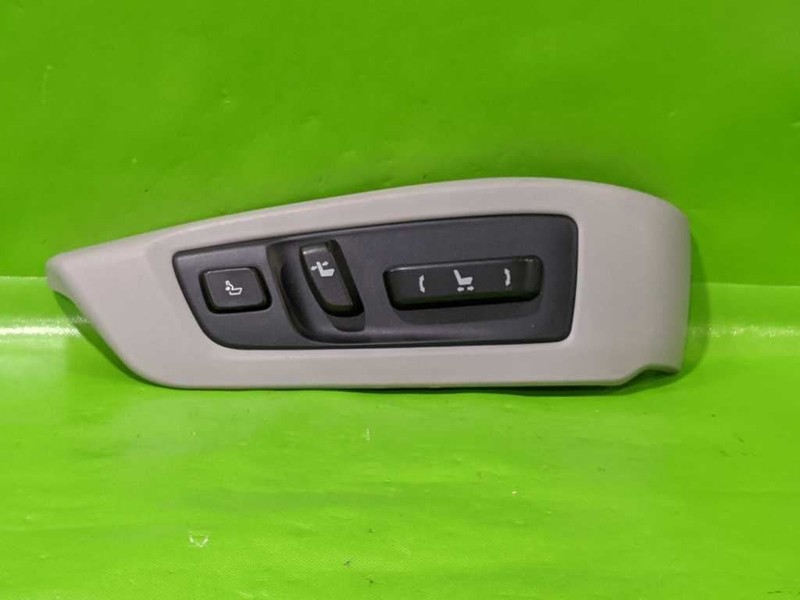 13-19 LEXUS GS350 PASSENGER RIGHT FRONT SEAT ADJUST SWITCH OEM 4556-32