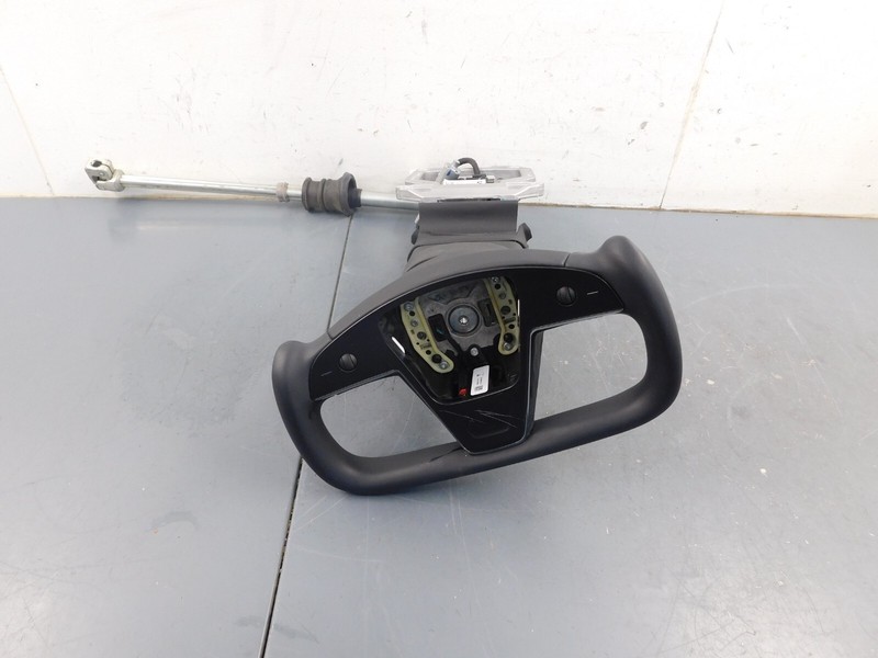 2021 Tesla Model S Long Range Plaid Steering Wheel / Column #9677 Y3