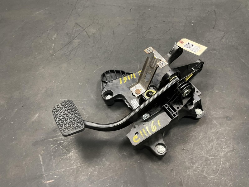 Brake Pedal 2019 Chevrolet Sonic 42344401 2018 2020