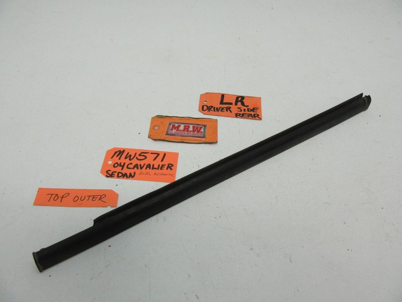 LEFT REAR BACK DOOR TOP OUTER BELT MOLDING GLASS WINDOW RUBBER STRIP SEAL CAR LR