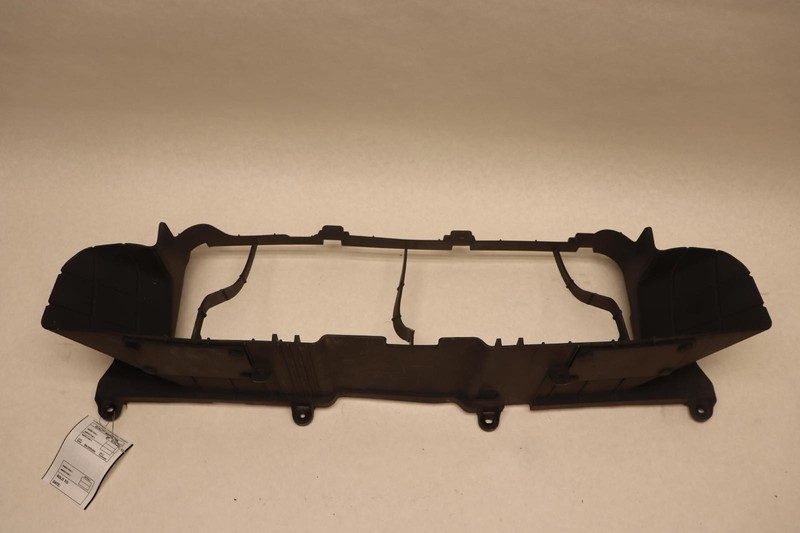 2017-2020 GENESIS G80 FRONT RADIATOR AIR SHUTTER DEFLECTOR DUCT SPLASH COVER OEM