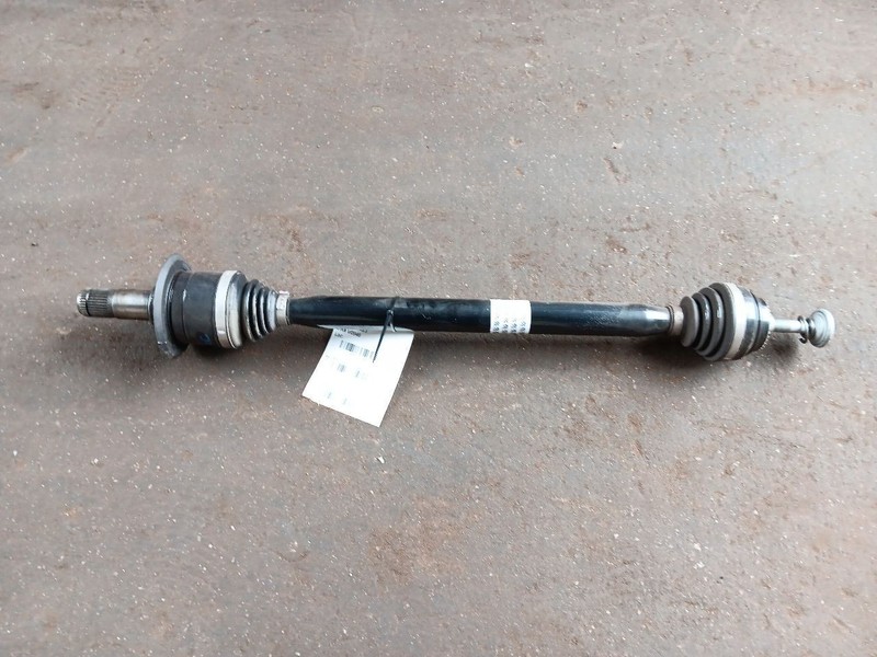 Rear Right CV Axle Output Shaft OEM 33205A257B6 BMW 760I xDrive G70 2023-25