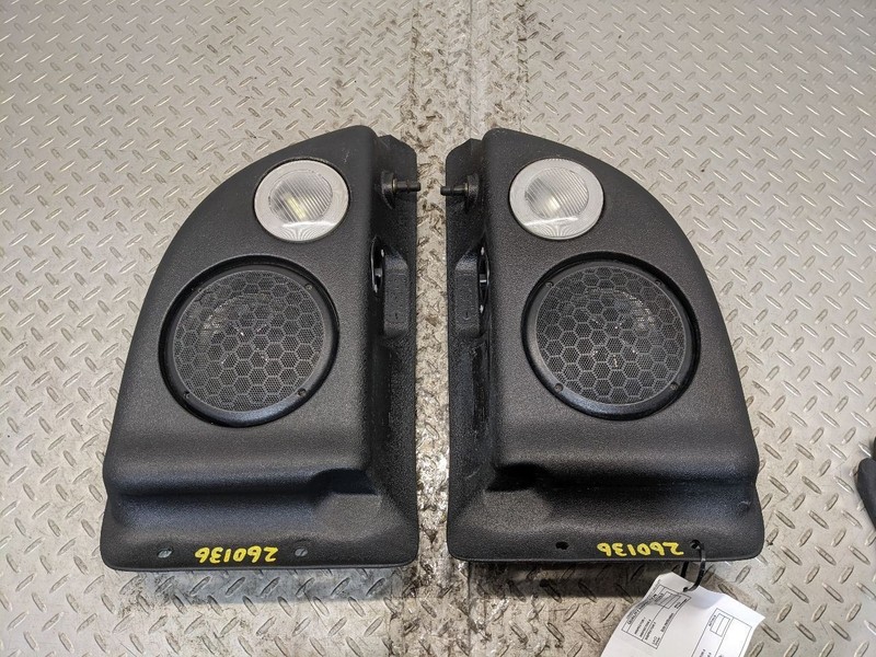 Jeep Wrangler TJ 03-06 Overhead Roll Bar Speaker Pods Pair OEM1196189