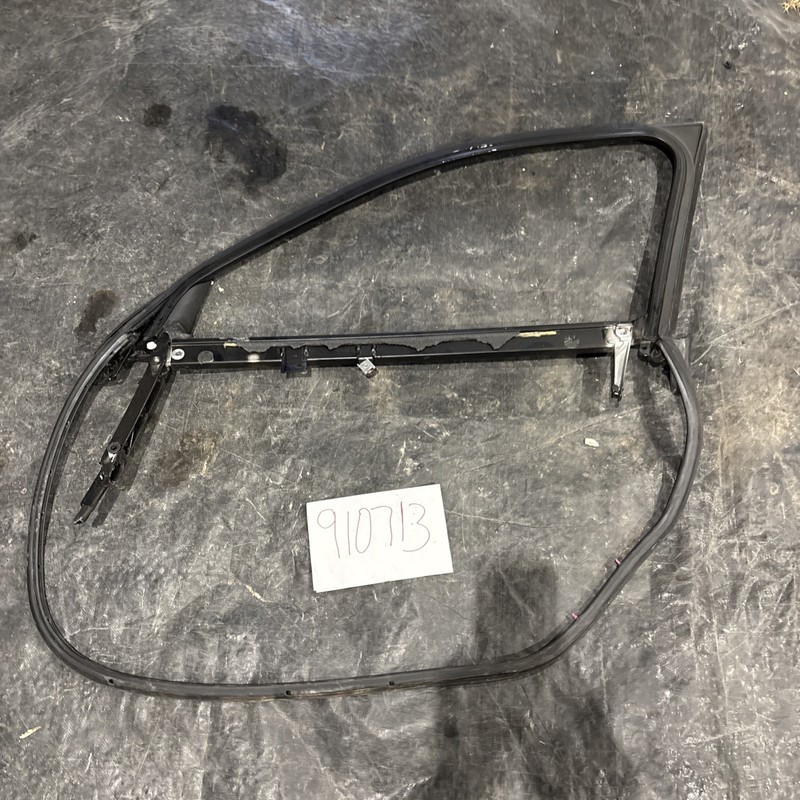 2002-2008 AUDI A4 FRONT RIGHT DOOR WINDOW GLASS SHELL FRAME W / RUBBER