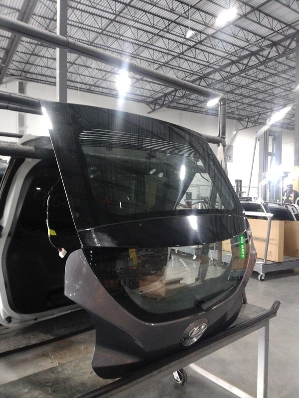 Used Deck Lid fits: 2015 Hyundai Veloster w/o rear view camera Grade A