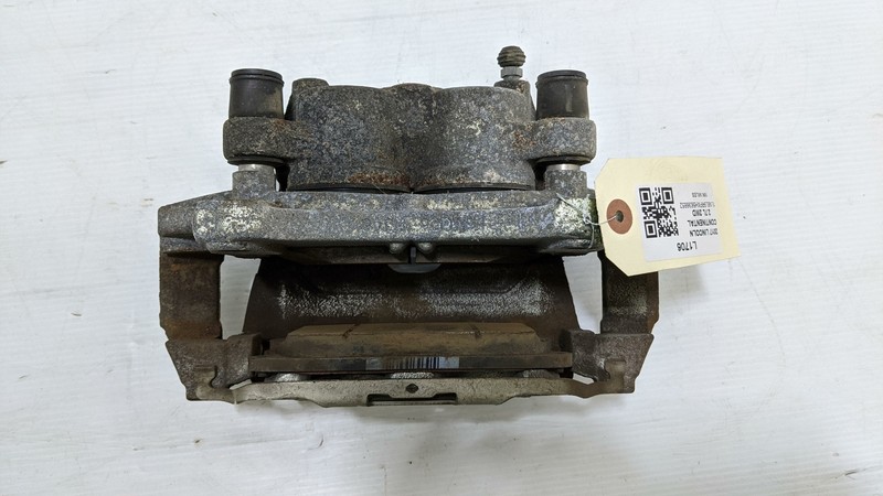 Front Right Brake Caliper 2017 Lincoln Continental G3GC-2B294-AA 2018 2019 2020