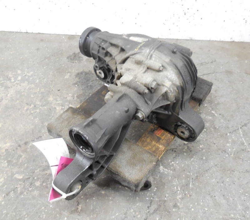 2007-2011 Mercedes-Benz ML63 AMG Front Differential Diff Carrier OEM