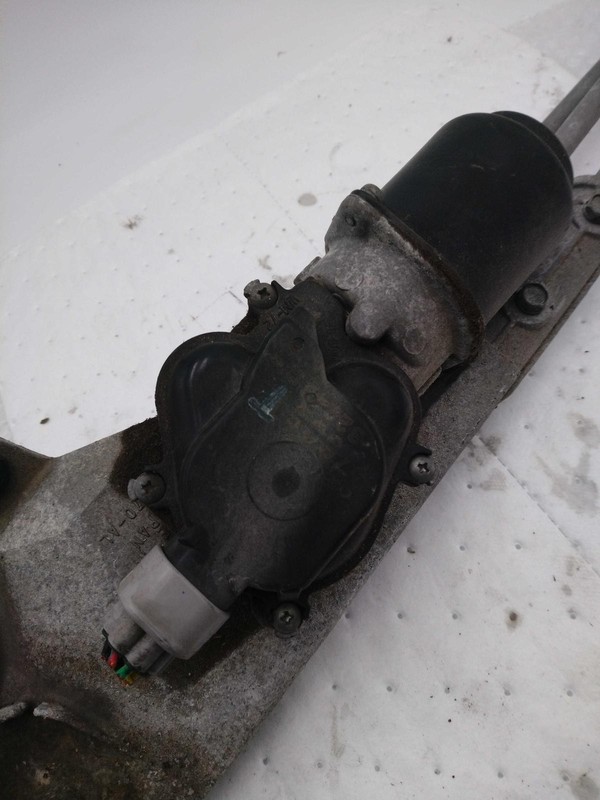 2008 Subaru Forester Wiper Motor OEM 86511SA050 132K Gold Used Parts