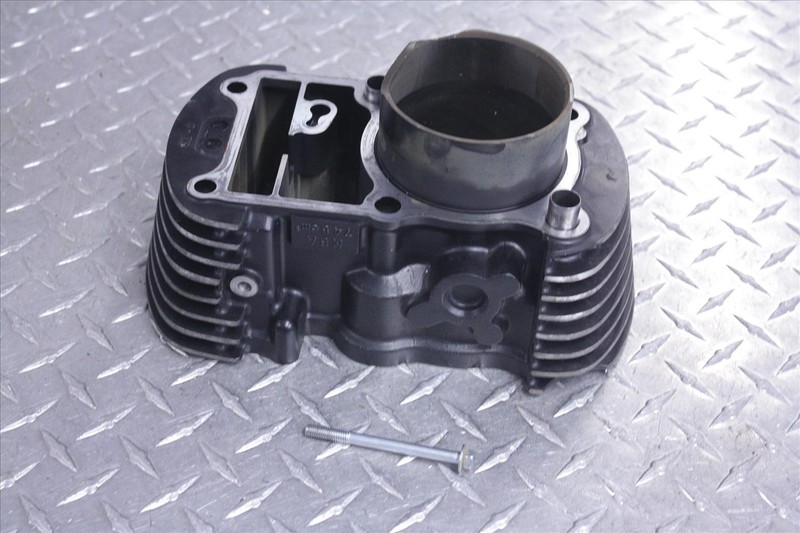 2005 HONDA VT 750 CB CYLINDER JUG #1 OEM VT750 05