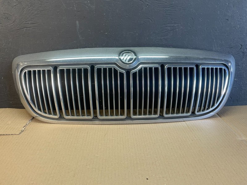 1998 to 2002 Mercury Grand Marquis Front Upper Grill Grille OEMAE3495 DG