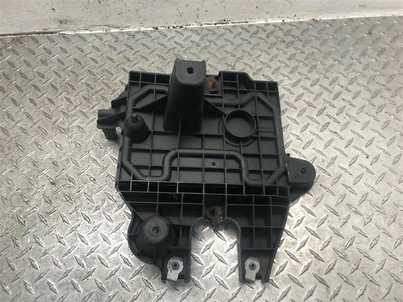 2008 DODGE NITRO BATTERY TRAY OEM
