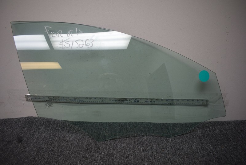 2010-2018 VOLVO S60 RIGHT SIDE WINDOW GLASS FACTORY OEM