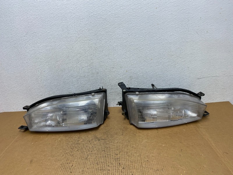 1992 1993 1994 Toyota Camry Left+Right Halogen Headlights TYC AE0308 DW
